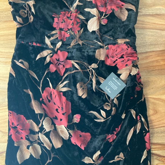 Lulu’s Velvet Strapless Dress - Picture 4 of 5